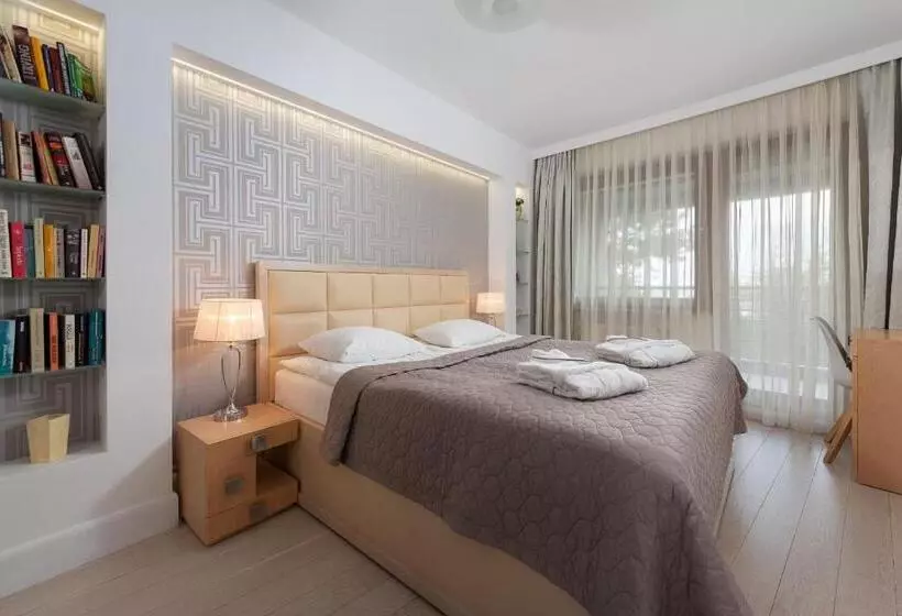 Sviitti Uima-allas, Dom Zdrojowy Resort & Spa   Destigo Hotels
