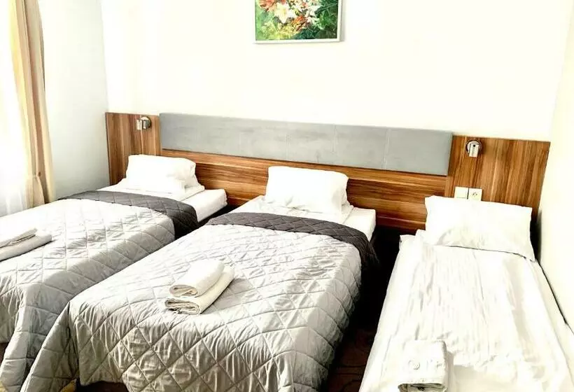 اتاق استاندارد سه نفره, Komfort