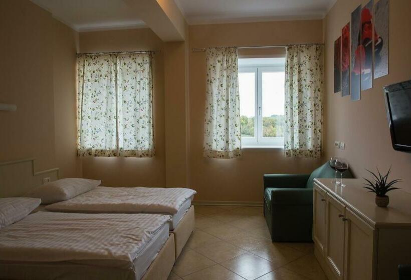 اتاق استاندارد, Kozana