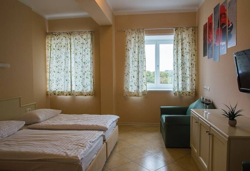 اتاق استاندارد, Kozana