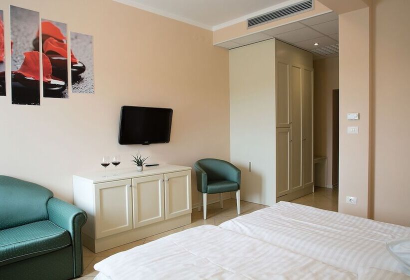 اتاق استاندارد, Kozana