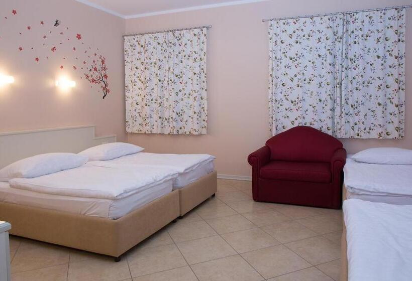 اتاق خانوادگی, Kozana