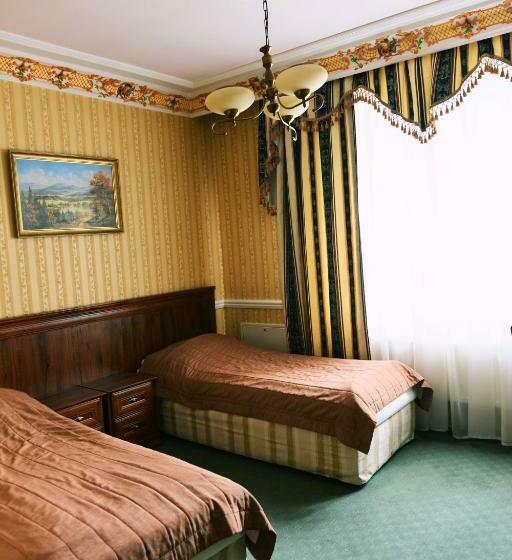 标准间, Książę Poniatowski