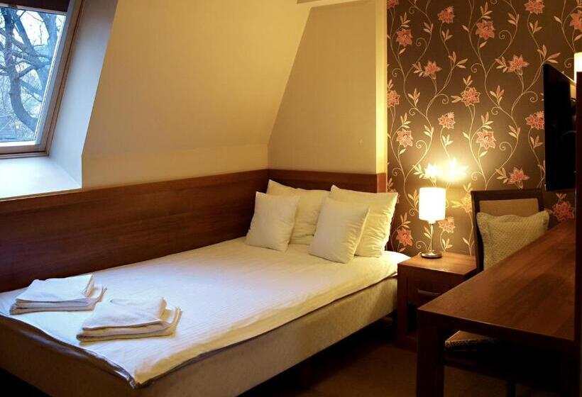 חדר סטנדרט יחיד, ślęża