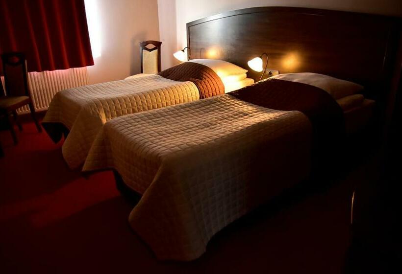 اتاق استاندارد, Nekla