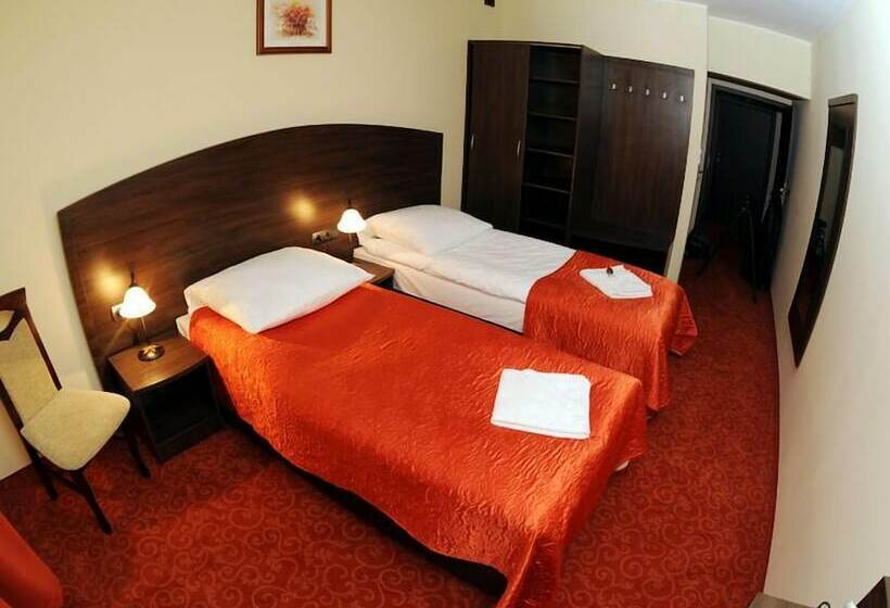 اتاق استاندارد یک نفره, Nekla