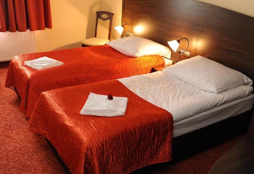 اتاق استاندارد یک نفره, Nekla