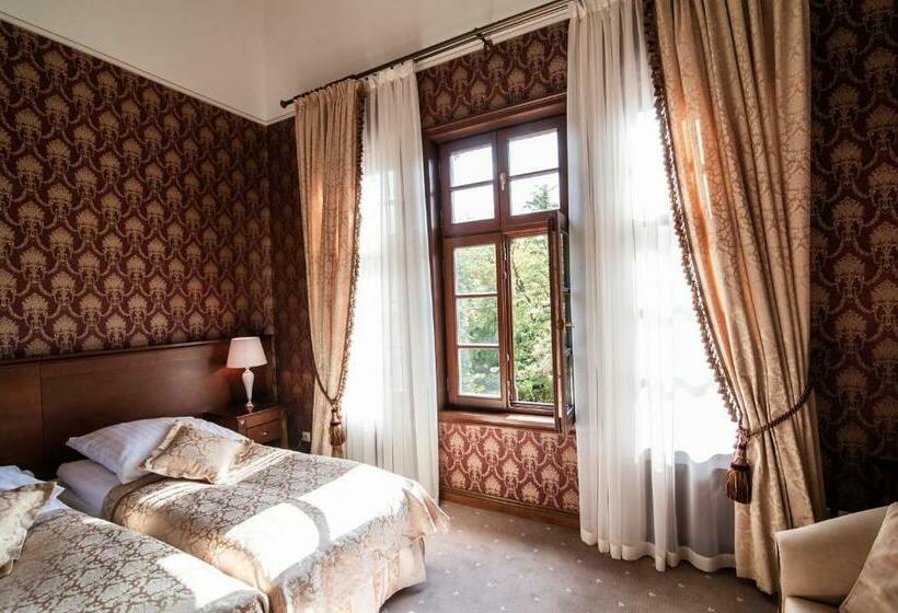 اتاق استاندارد, Pałac Myśliwski W Antoninie