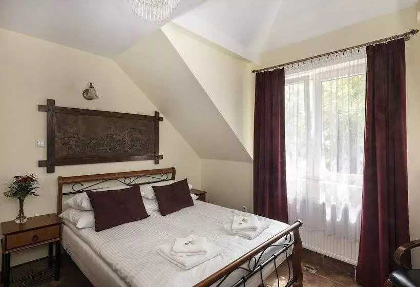 スタンダードルーム, Pałac Tarnowskich Hotel & Restauracja & Spa
