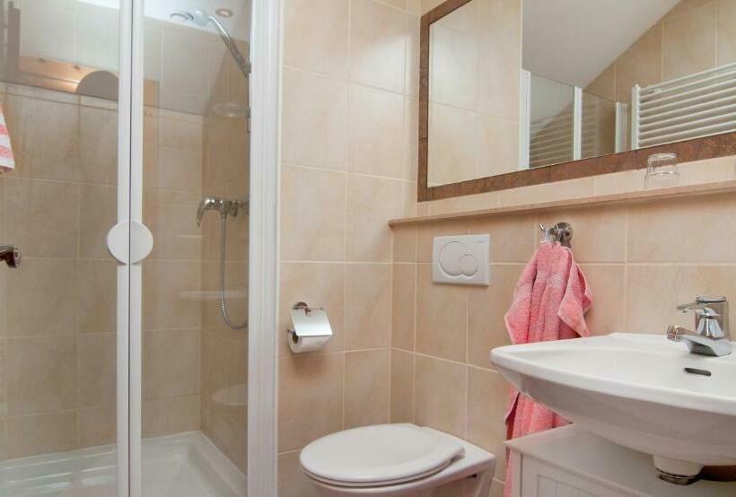 带阳台的三人标准间, Pension Piovesan