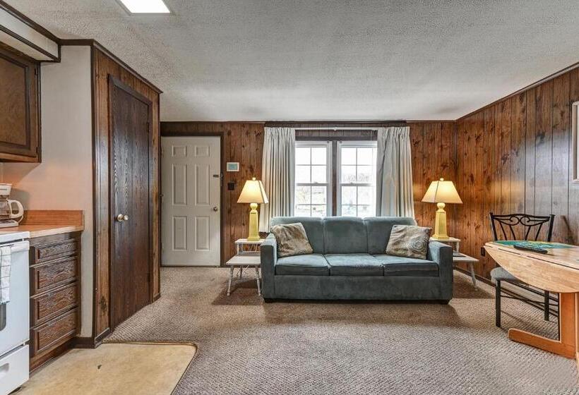 شقة غرفة واحدة, The Inn At Lewes