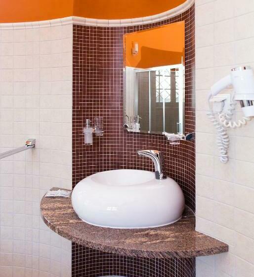 דירת חדר, Zamek W Baranowie Sandomierskim