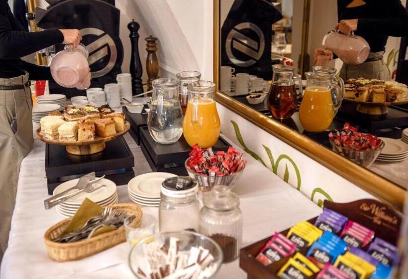 חדר משפחתי, Zamek W Baranowie Sandomierskim