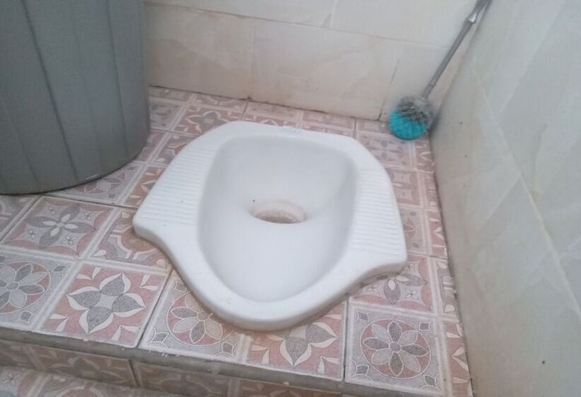 Номер Стандарт, Oyo Life 93257 Kos Anugerah