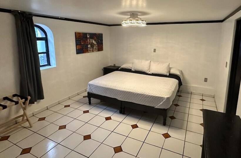 Стандартный Номер Кровать Кинг, Zapotlan