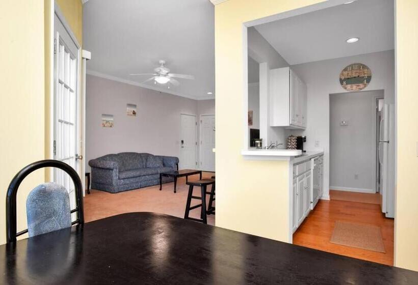 2间卧室的房子, Rehoboth Beach Condo Shopping Pool Patio Draft Ready To Publish