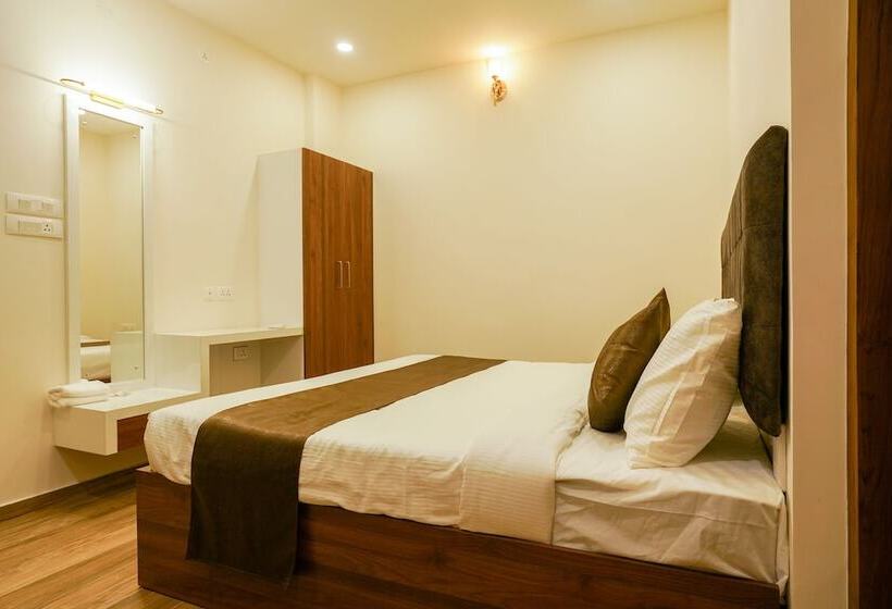 Номер Deluxe, Grand Plaza Inn