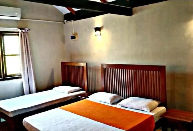 デラックストリプルルーム, Ralapela Eco Resort