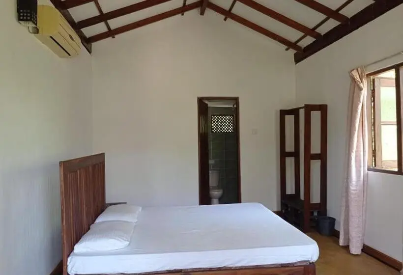 デラックスルーム, Ralapela Eco Resort