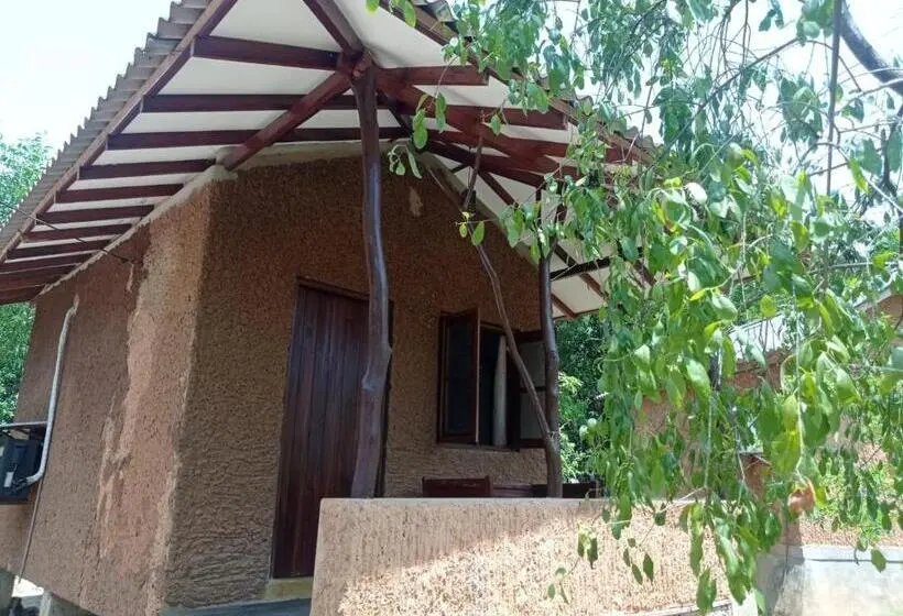 デラックスルーム, Ralapela Eco Resort