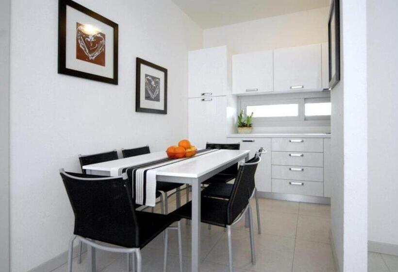 1 Bedroom Penthouse Apartment, Dune Dependance