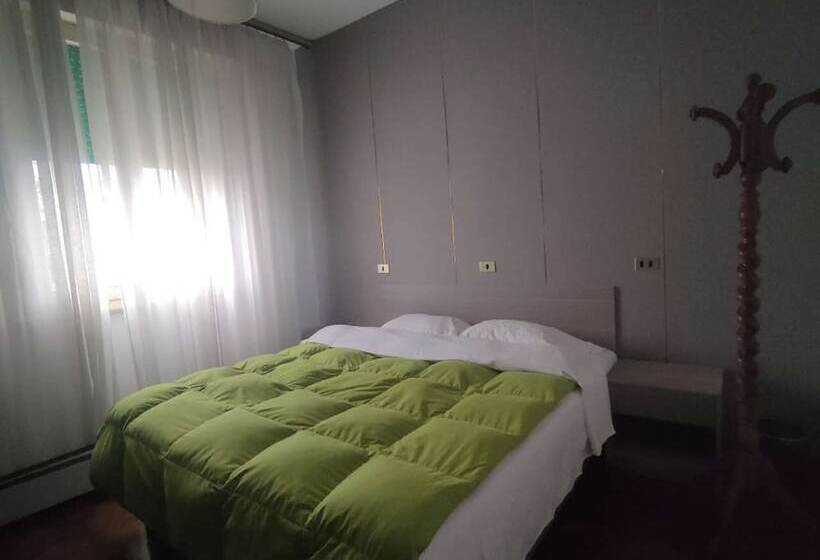 标准间, Ristorante Oro