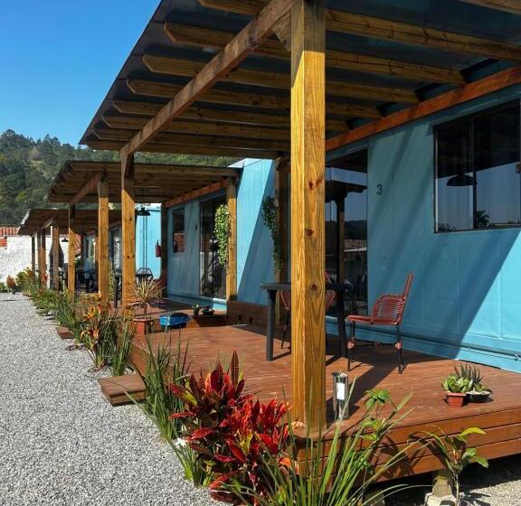 Люкс с Балконом, Container Guest House