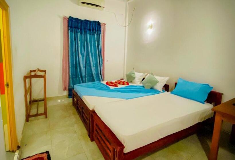 디럭스 트리플 룸, Happy Resort Yala