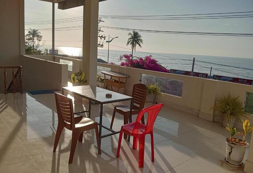 اتاق استاندارد با بالکن, Homestay Nhật Thi