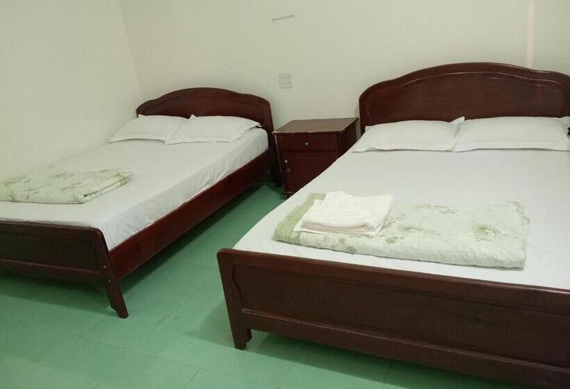 اتاق استاندارد چهارنفره با چشم‌انداز باغ, Homestay Nhật Thi
