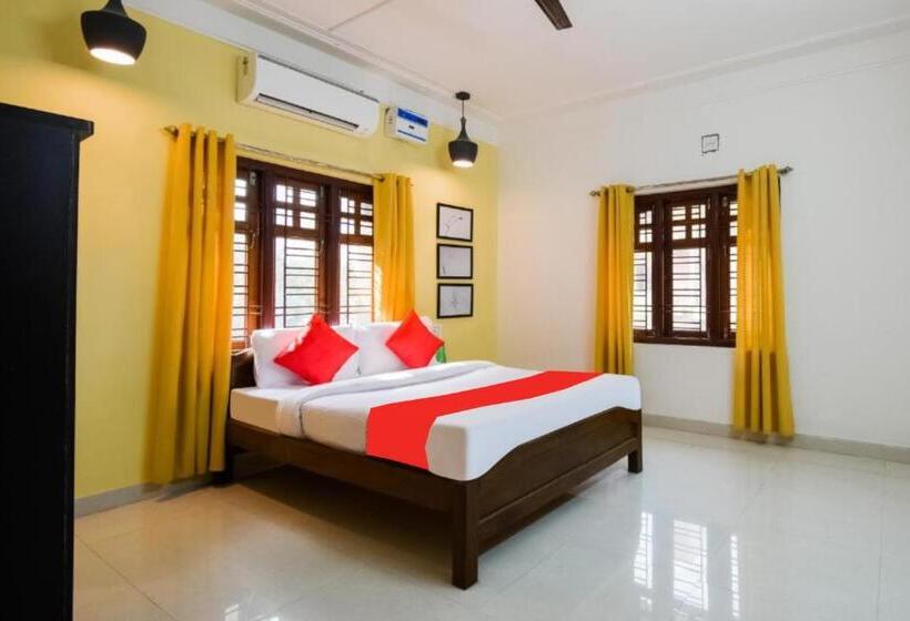 Habitació Superior Llit King, Mks Inn Near Care Hospital Bhubaneswar By Morservices