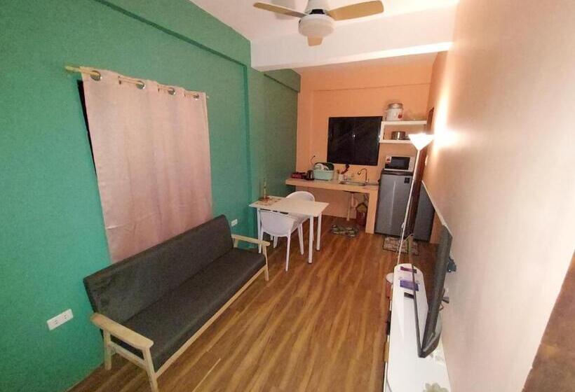 آپارتمان 1 خوابه, Danny S Den Boracay