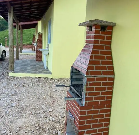 Perhehuone, Pousada Helena E Heloá