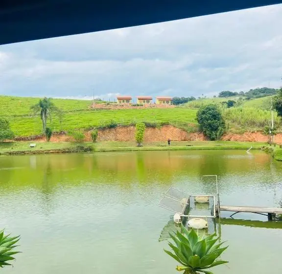 Perhehuone, Pousada Helena E Heloá