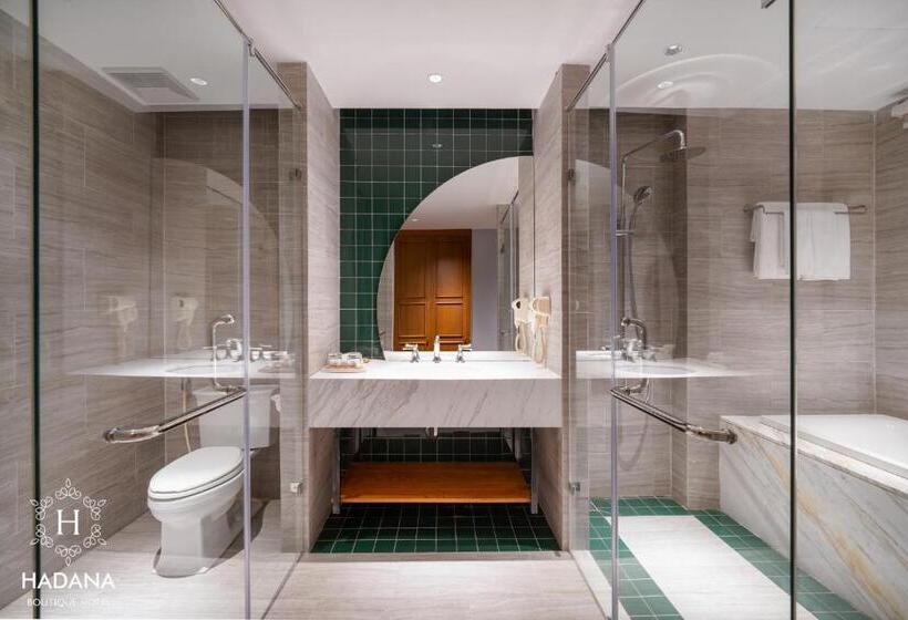 سوییت اجرایی, Hadana Boutique