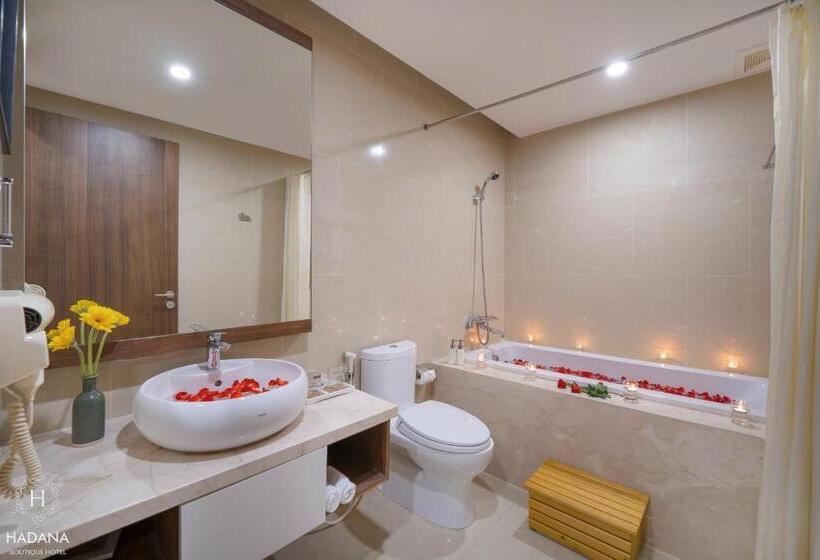 اتاق لوکس, Hadana Boutique