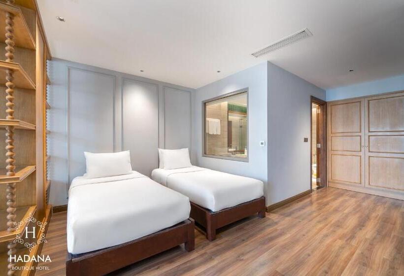 سوییت خانوادگی, Hadana Boutique