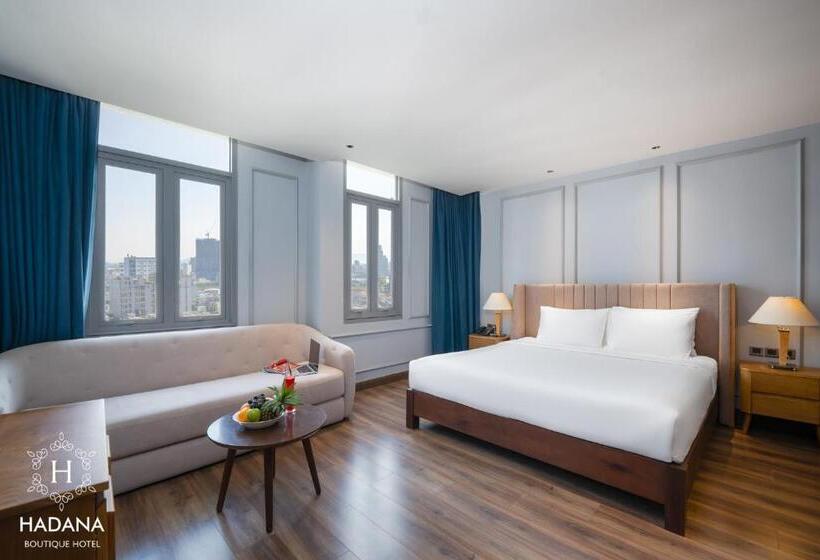 سوییت خانوادگی, Hadana Boutique