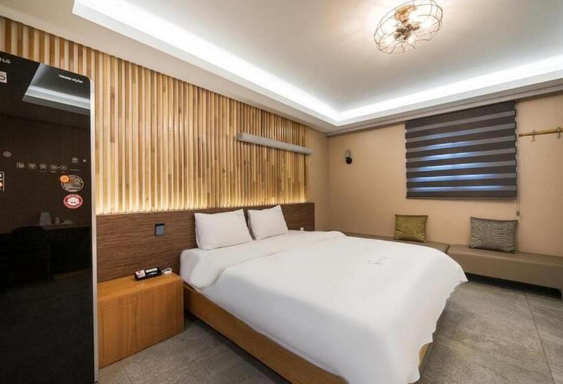 Номер Стандарт с Гидромассажем, Kkaebi Stay