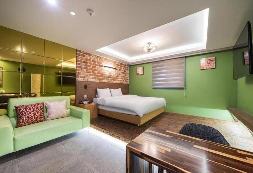 Номер Стандарт с Гидромассажем, Kkaebi Stay