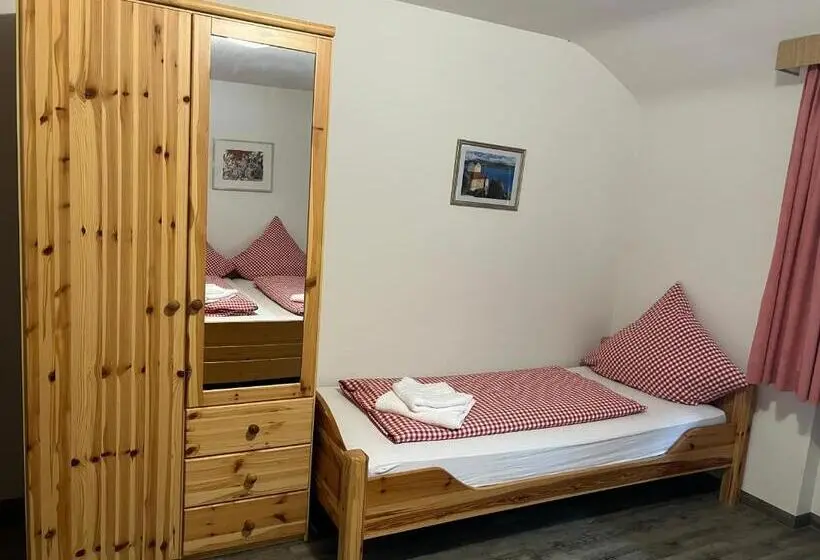 Standard Kolmen Hengen Huone, Naturfreundehaus Brend