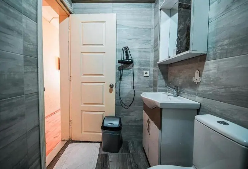 Classic Kolmen Hengen Huone, Sahra Otel