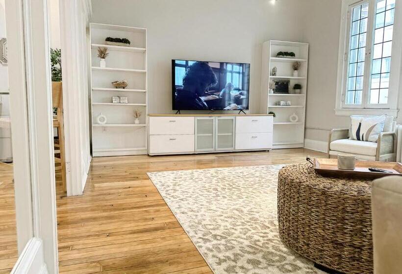 آپارتمان 2 خوابه, The Historic Lyric Presidential Suite