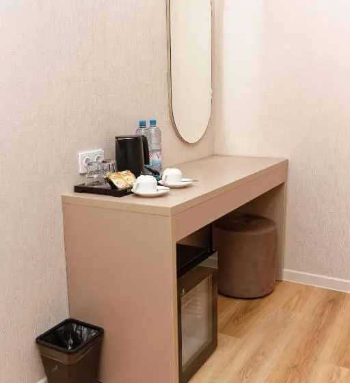 اتاق استاندارد با تخت بزرگ, Aston