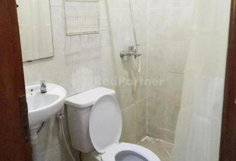 غرفة قياسية, Rosa Luxury Jagakarsa Redpartner