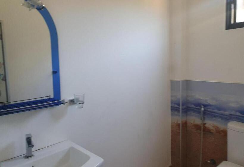 اتاق استاندارد چهار تخته, Barrow Villa