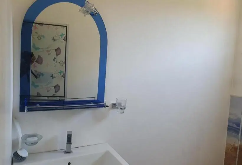 スタンダード４人部屋, Barrow Villa