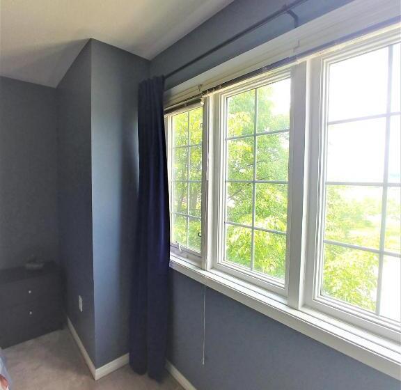 جناح ديلوكس, Rooms Near Train Station