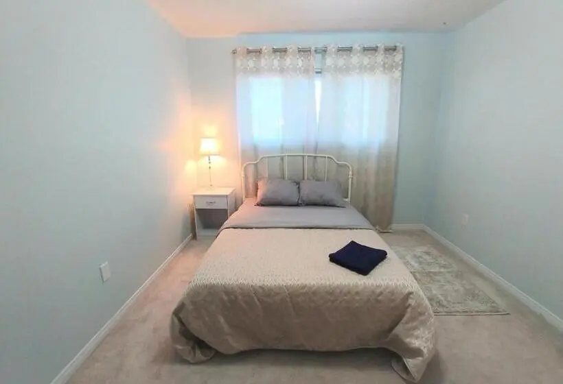 デラックスルーム, Rooms Near Train Station