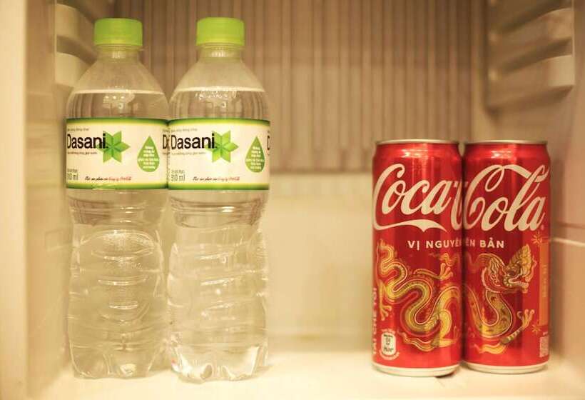 اتاق اکونومی, Lantern